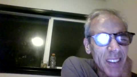 Snapshot of royboy2561 chatting on 11/09/25, 08:34 Roy Murrin online show from 11/09/25, 08:34