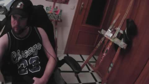 royer04 online show from 11/23/25, 08:08