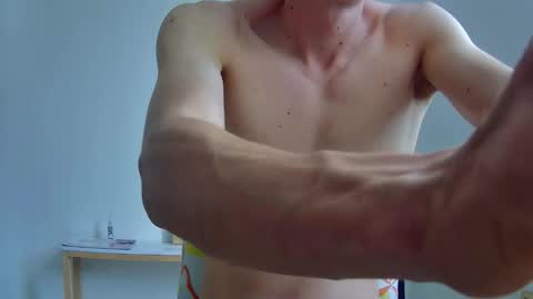 Roy online show from 09/13/25, 07:57