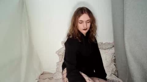 Rose  online show from 03/29/26, 09:04