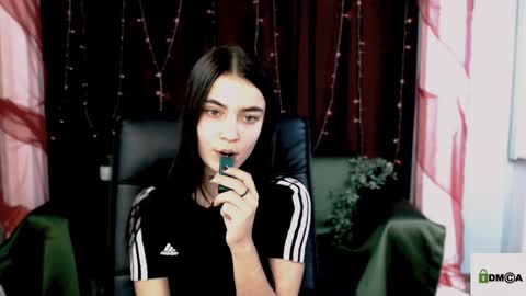 Snapshot of rozmary_ket chatting on 12/12/24, 10:34 Im Rozmary nice to meet you 3 online show from 12/12/24, 10:34