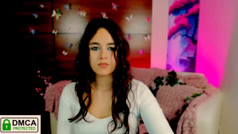 Snapshot of rozmary_ket chatting on 12/14/24, 05:03 Im Rozmary nice to meet you 3 online show from 12/14/24, 05:03