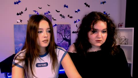 Snapshot of rozmary_ket chatting on 12/18/24, 12:40 Im Rozmary nice to meet you 3 online show from 12/18/24, 12:40