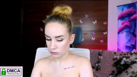 Snapshot of rozmary_ket chatting on 01/24/25, 11:37 Im Rozmary nice to meet you 3 online show from 01/24/25, 11:37