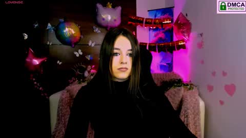 Snapshot of rozmary_ket chatting on 02/24/25, 11:54 Im Rozmary nice to meet you 3 online show from 02/24/25, 11:54