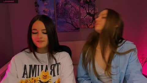 Snapshot of rozmary_ket chatting on 09/14/25, 10:25 Im Rozmary nice to meet you 3 online show from 09/14/25, 10:25