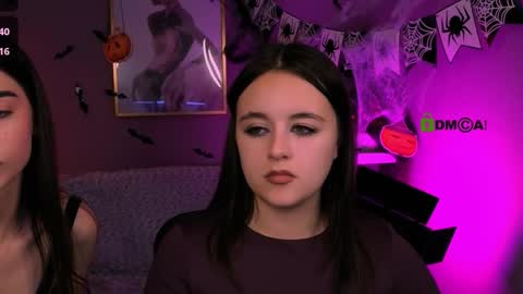 Snapshot of rozmary_ket chatting on 10/22/25, 04:51 Im Rozmary nice to meet you 3 online show from 10/22/25, 04:51