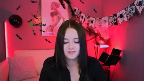 Snapshot of rozmary_ket chatting on 10/24/25, 12:23 Im Rozmary nice to meet you 3 online show from 10/24/25, 12:23