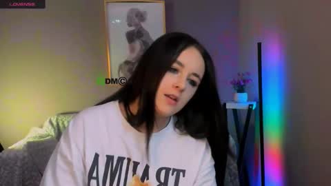 Snapshot of rozmary_ket chatting on 11/25/25, 11:10 Im Rozmary nice to meet you 3 online show from 11/25/25, 11:10