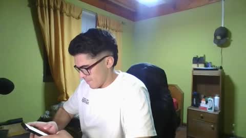 Snapshot of rpaulo25 chatting on 01/15/25, 01:02 rpaulo25 online show from 01/15/25, 01:02