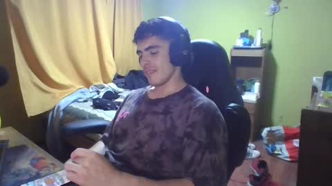 Snapshot of rpaulo25 chatting on 03/12/25, 12:10 rpaulo25 online show from 03/12/25, 12:10