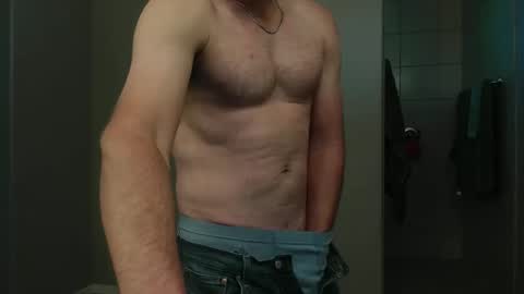 Snapshot of rshaw2891 chatting on 04/24/26, 04:31 rshaw2891 online show from 04/24/26, 04:31