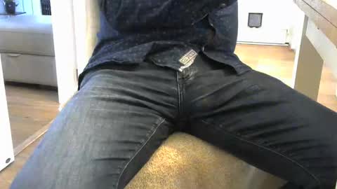 Snapshot of rsindie2 chatting on 10/27/25, 12:42 rsindie2 online show from 10/27/25, 12:42