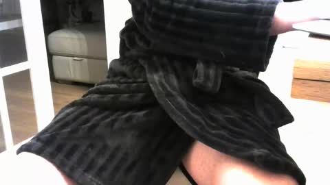 Snapshot of rsindie2 chatting on 11/30/25, 07:23 rsindie2 online show from 11/30/25, 07:23