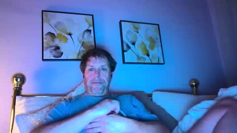 rtrmoney18 online show from 03/23/26, 02:04