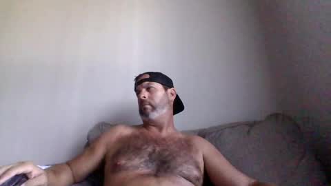 Snapshot of rubbingoneout714 chatting on 08/02/26, 10:41 rubbingoneout714 online show from 08/02/26, 10:41