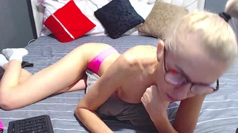 Snapshot of rubisweet1 chatting on 01/30/25, 09:47 RUBY online show from 01/30/25, 09:47