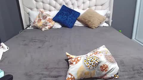 Snapshot of rubisweet1 chatting on 03/08/25, 03:13 RUBY online show from 03/08/25, 03:13