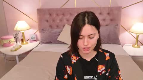 Snapshot of ruby_leeee chatting on 03/26/26, 03:28 Luuna online show from 03/26/26, 03:28