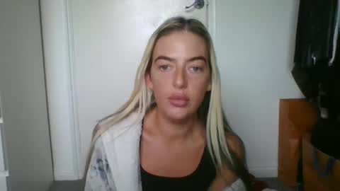 rubyredxxxoxxx online show from 12/08/24, 01:25