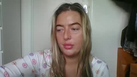 rubyredxxxoxxx online show from 02/21/26, 08:15