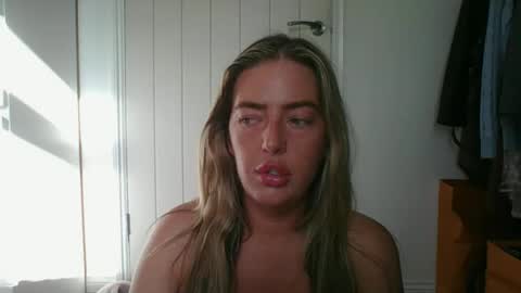 rubyredxxxoxxx online show from 06/21/26, 06:16