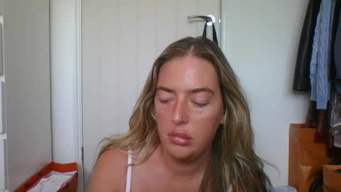rubyredxxxoxxx online show from 08/02/26, 10:03
