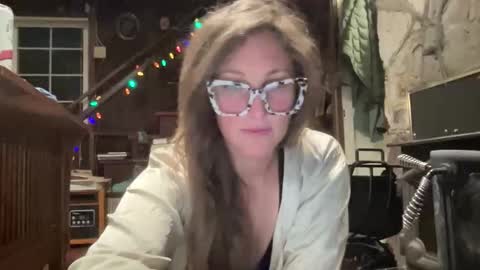 rubywavesback online show from 12/04/25, 08:01