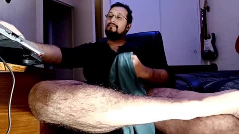  Ruck  online show from 09/10/25, 02:00