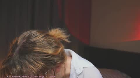 Mila online show from 03/28/26, 05:12