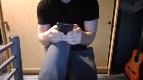 rugby_boy200 online show from 04/04/26, 02:58