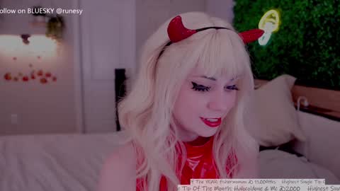 Lady online show from 10/17/25, 03:10