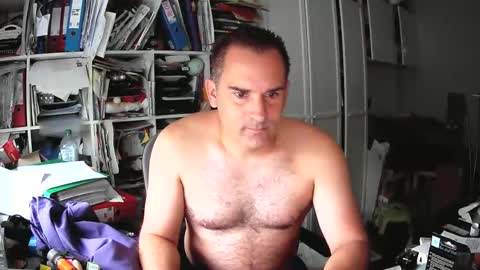 runner1978 online show from 09/22/25, 06:37