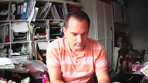 runner1978 online show from 11/28/25, 09:56