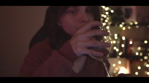 Snapshot of running_with_the_wolves chatting on 12/27/24, 11:10 Elena online show from 12/27/24, 11:10