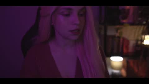 Snapshot of running_with_the_wolves chatting on 03/01/25, 10:53 Elena online show from 03/01/25, 10:53