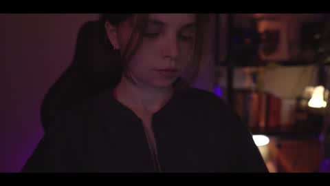 Snapshot of running_with_the_wolves chatting on 03/03/25, 10:20 Elena online show from 03/03/25, 10:20