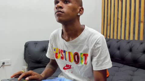 Snapshot of runnyx_09 chatting on 12/29/24, 11:07 Runnix online show from 12/29/24, 11:07