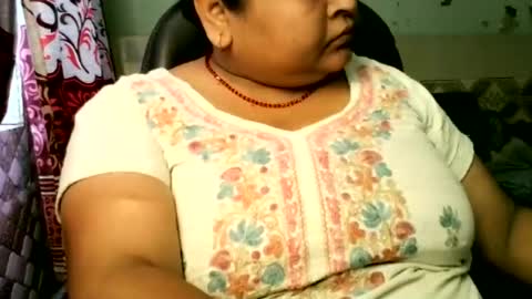 rupali616396 online show from 07/02/26, 08:31