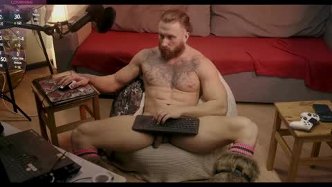 Snapshot of rusbigpaul chatting on 01/27/25, 03:28 Paul online show from 01/27/25, 03:28