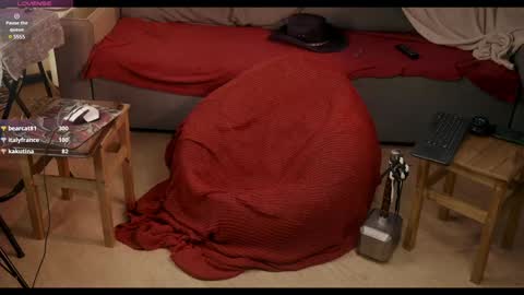 Snapshot of rusbigpaul chatting on 01/28/25, 07:00 Paul online show from 01/28/25, 07:00