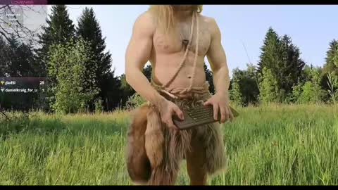 Snapshot of rusbigpaul chatting on 02/11/25, 07:48 Paul online show from 02/11/25, 07:48