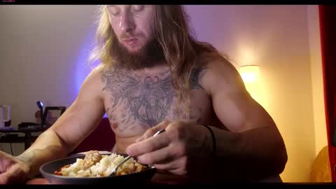 Snapshot of rusbigpaul chatting on 09/23/25, 09:40 Paul online show from 09/23/25, 09:40