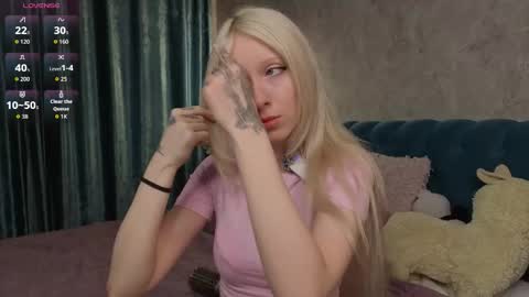 Snapshot of rush_of_feelings chatting on 11/15/25, 07:21 My name is a capital of great britan online show from 11/15/25, 07:21