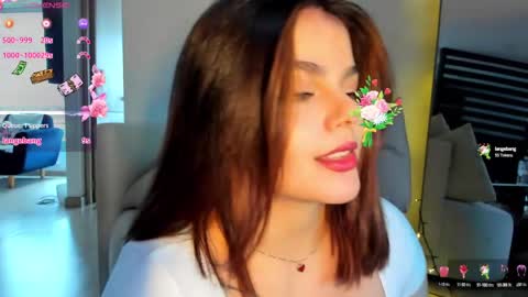 Lorenn online show from 02/11/25, 07:48