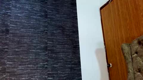  R U S S E L L  online show from 12/19/24, 03:29