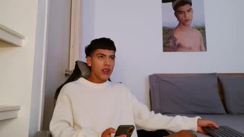  R U S S E L L  online show from 03/24/26, 10:26