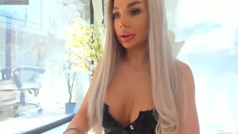 Ava online show from 04/18/26, 07:34