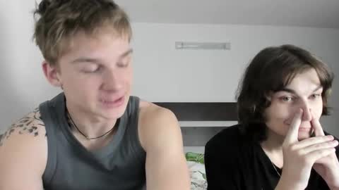 2 brothers Adam and Alex online show from 09/18/25, 02:02