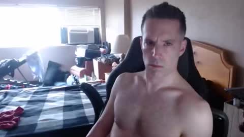 rustic_cuse_777 online show from 04/16/26, 10:12